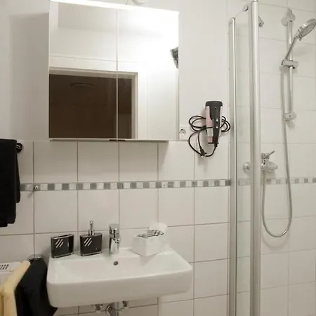 With 1 Bedroom *